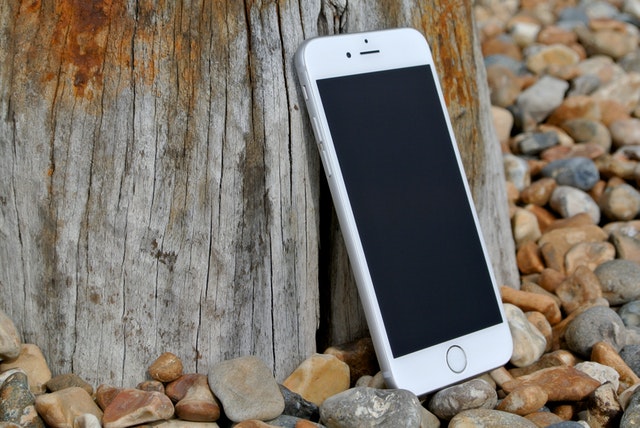 iphone 6 apple ios iphone 50603 - Buying a Used Mobile Phone is the Eco-Friendly Option